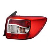 Feu Stop Droit Logan II Feu Arrière Droit Dacia Logan II - FINAO AUTOPARTS - Compatible 2012-2016 - Qualité OEM Feu Arrière Droit FINAO Dacia Logan II 2012-2016 - 8