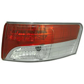 Feu Arrière Toyota Avensis OEM 8156105270